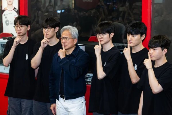 世界杯下单平台 LG集团会长隆重烤肉, 黄仁勋与三位韩国商界大佬烤肉约会, 将在韩盘问如何和谐供应链, 并开动招聘责任